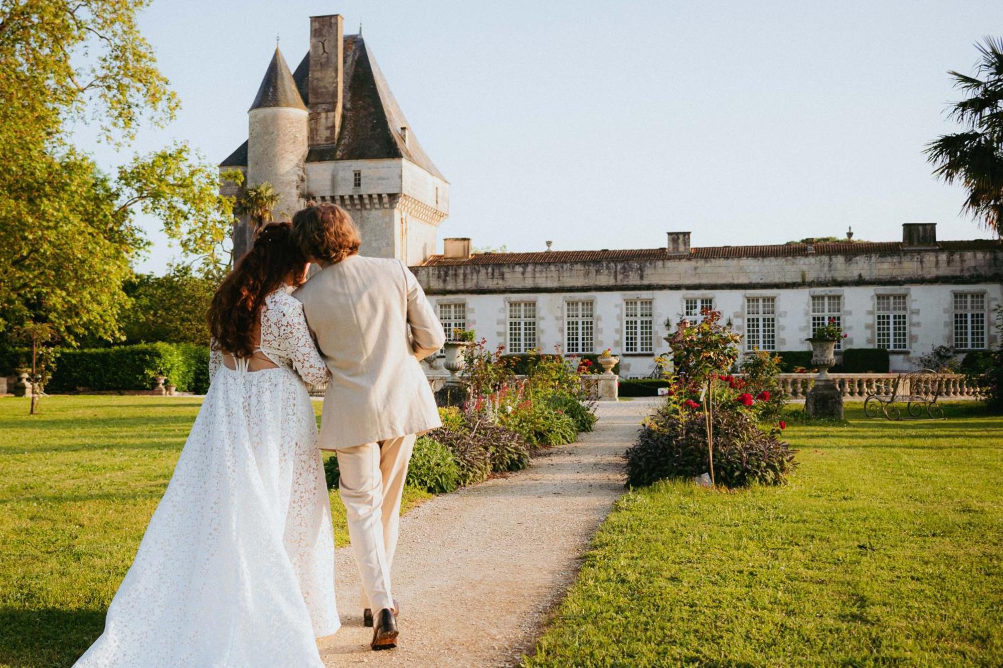 Chateau De Mornay Saint-Pierre-de-l'Isle Bagian luar foto